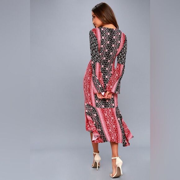 SOMEDAYS LOVING Burn in Love Black and Red Print Bell Sleeve Midi Dress Medium - Picture 2 of 11